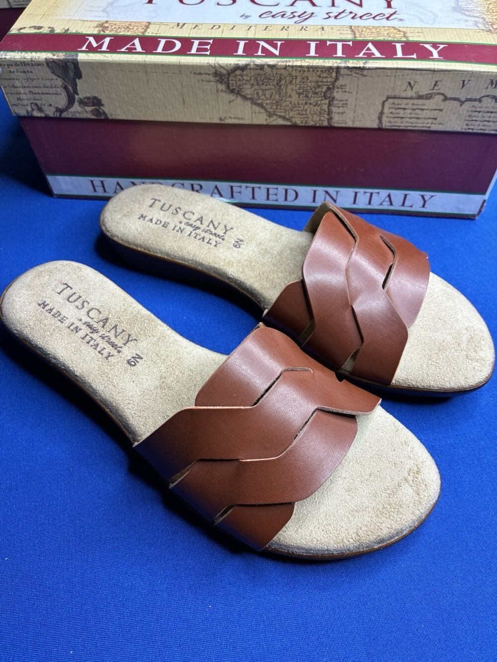 Tuscany by Easy Street Women's Nicia Slide Sandal Made in Italy Size 6 With Box
